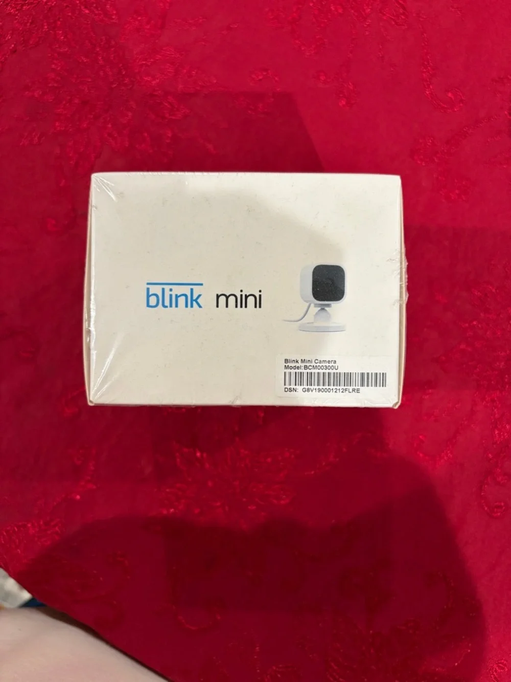 Blink Mini Indoor Plug-In HD Smart Security Camera NIB Sealed Alexa - Picture 2 of 6